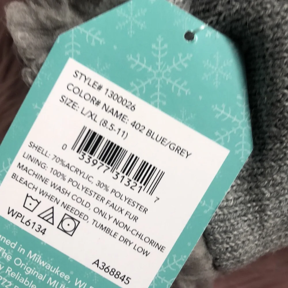MUK LUKS cabin socks